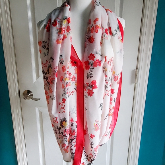 Loft Infinity Scarf - Picture 7 of 11